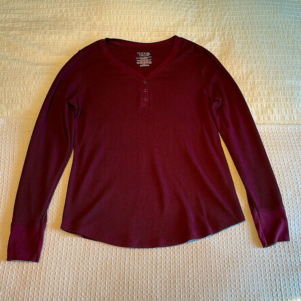 Time and Tru Maroon/Wine Colored, V-neck Thermal, Size XXL